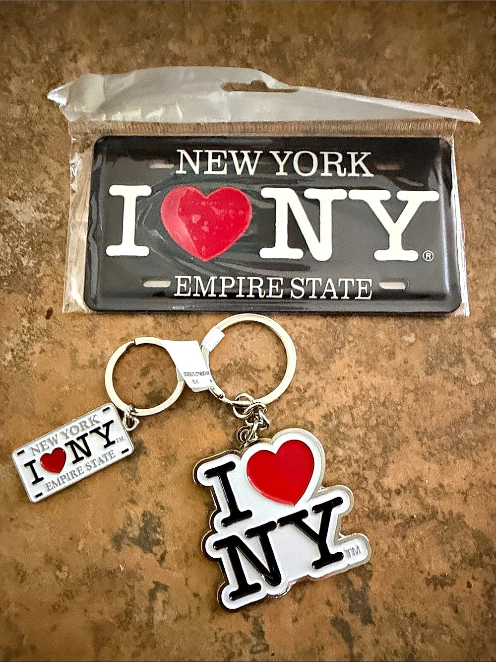 I Love NY Empire State magnet and keychain set Black & White